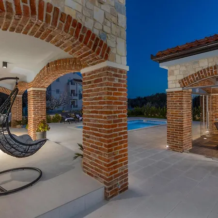 Batana Villa