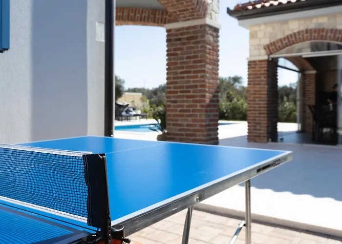 Batana Вилла Сукошан